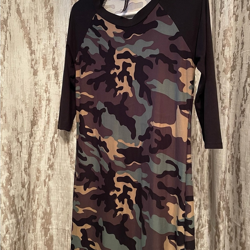 Piphany Black and Green Raglan Long Sleeve Dress